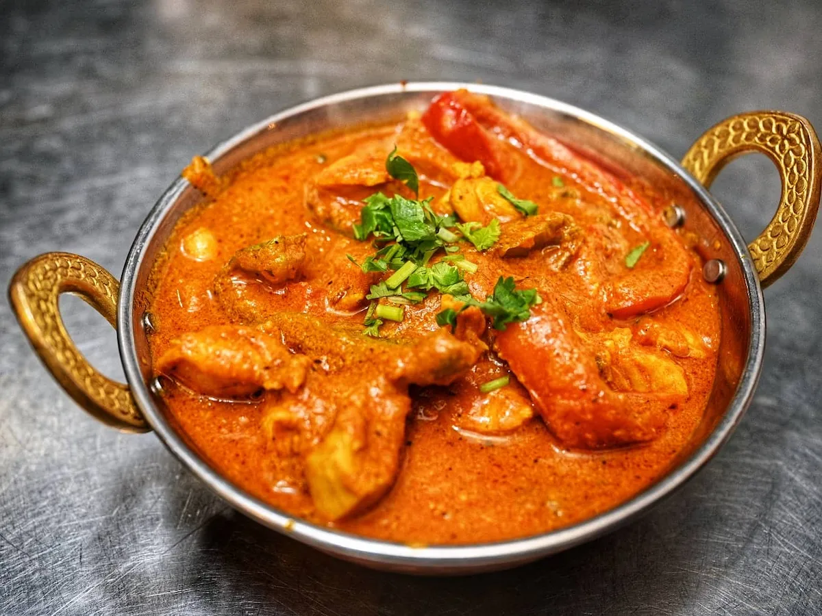 Chicken Jalfrezi – Tender chicken pieces in a rich, spiced tomato and pepper curry | SPICE ROOM Denver