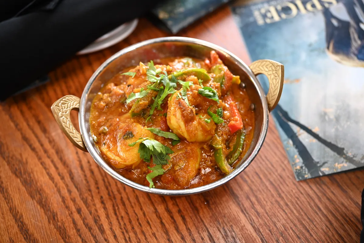 Shrimp Jalfrezi – Juicy shrimp stir-fried with peppers and onion in a bold, spiced tomato sauce | SPICE ROOM Denver